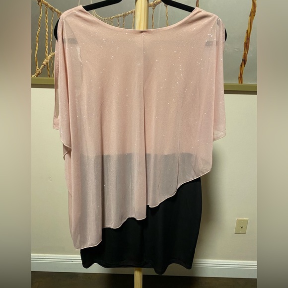 Enfocus Pink/ Black dress with sheer overlay - Picture 3 of 6